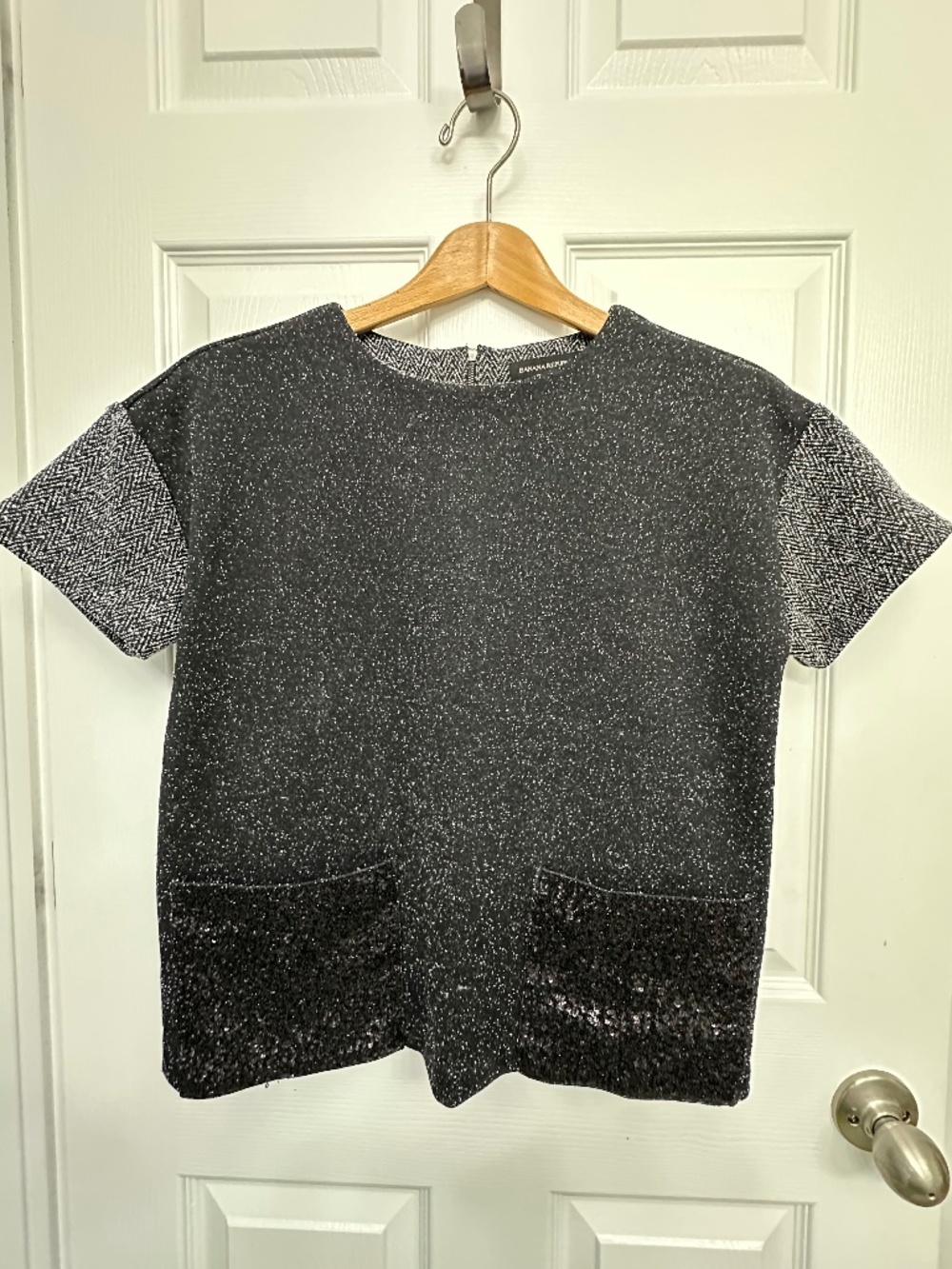 Banana Republic Blouse 🖤🤍 Size Small